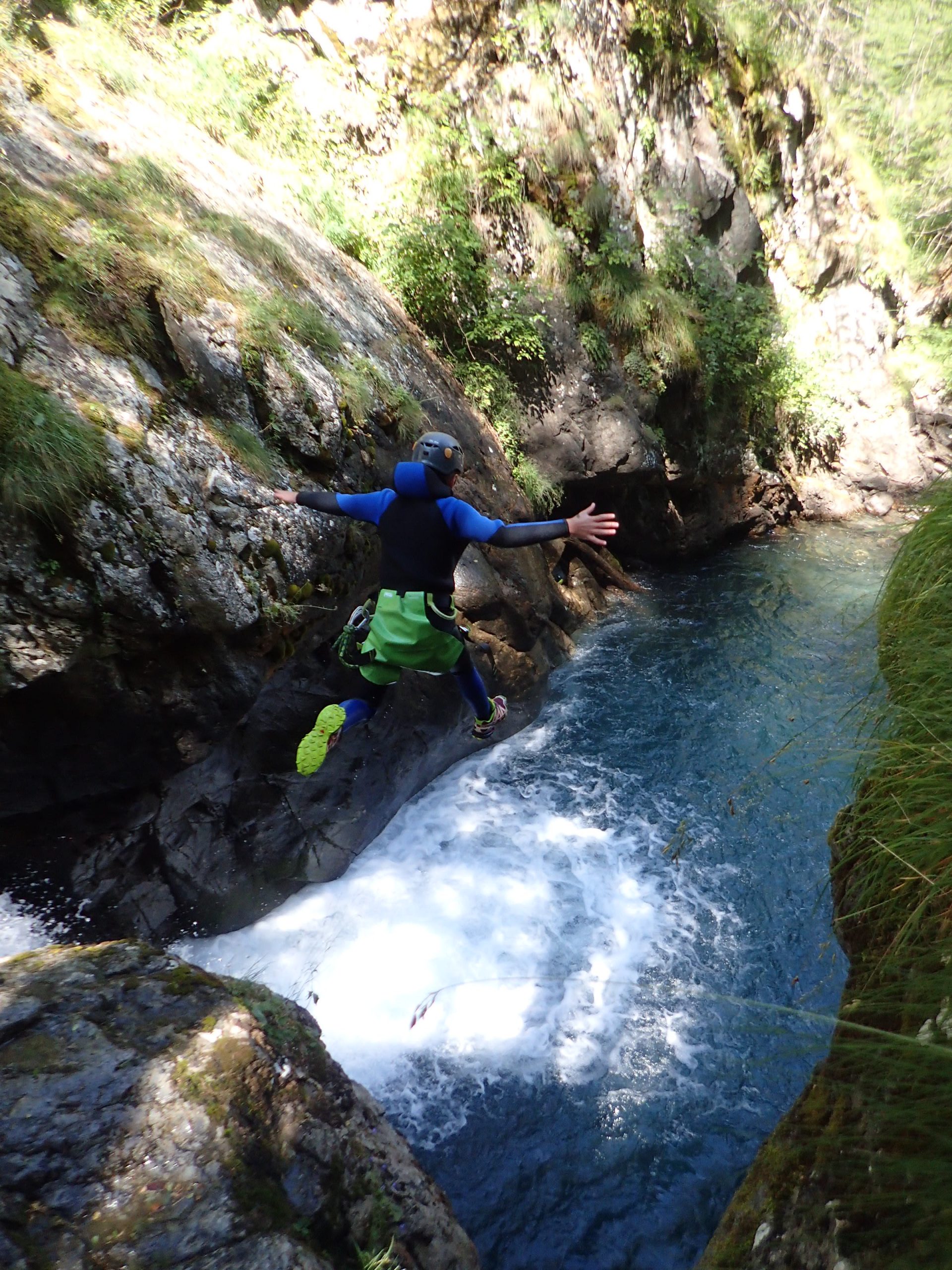 Canyon roche et eau vive